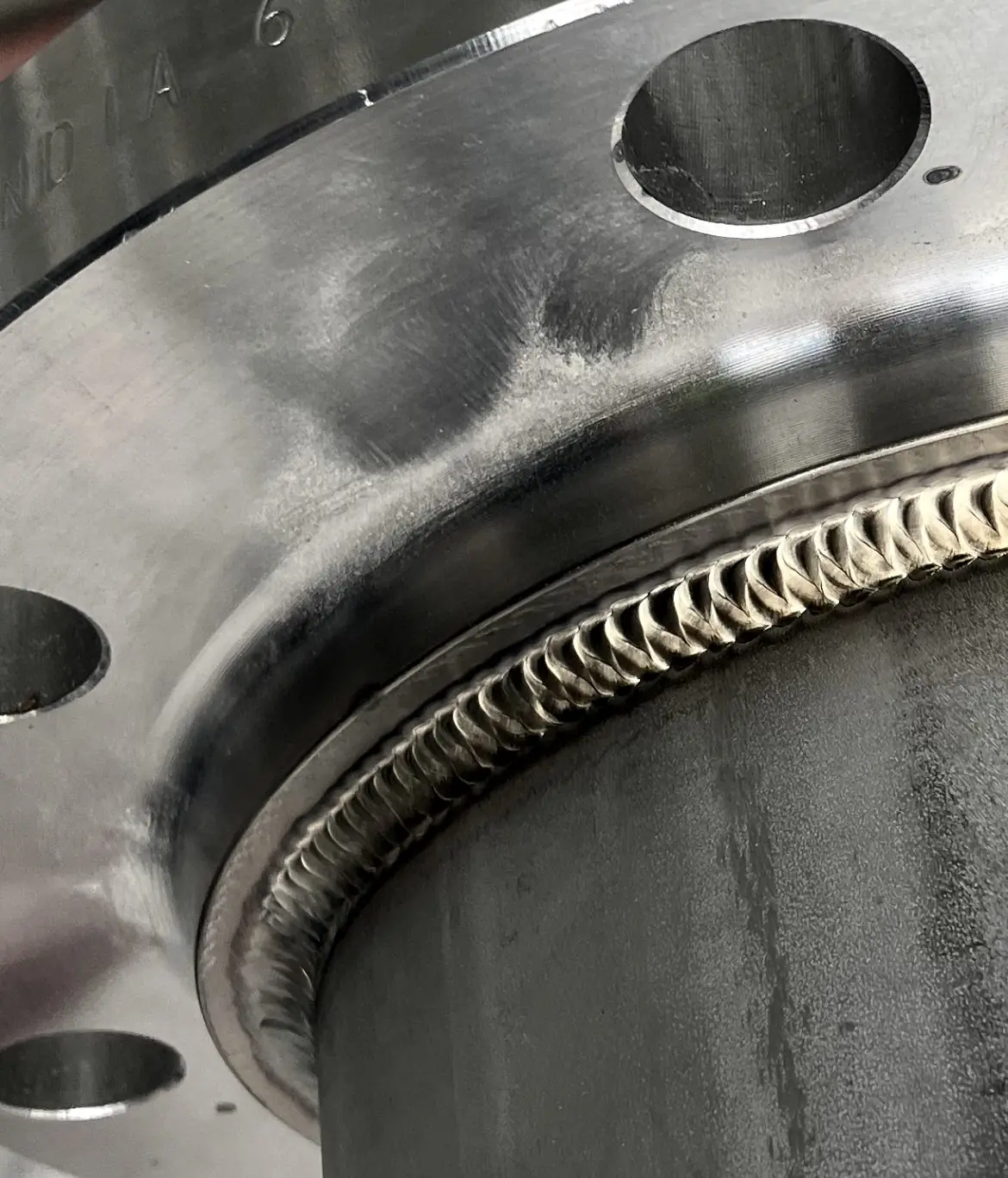 316 stainless flange-to-pipe TIG weld